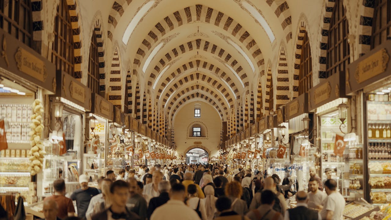 Eminönü and Spice Bazaar